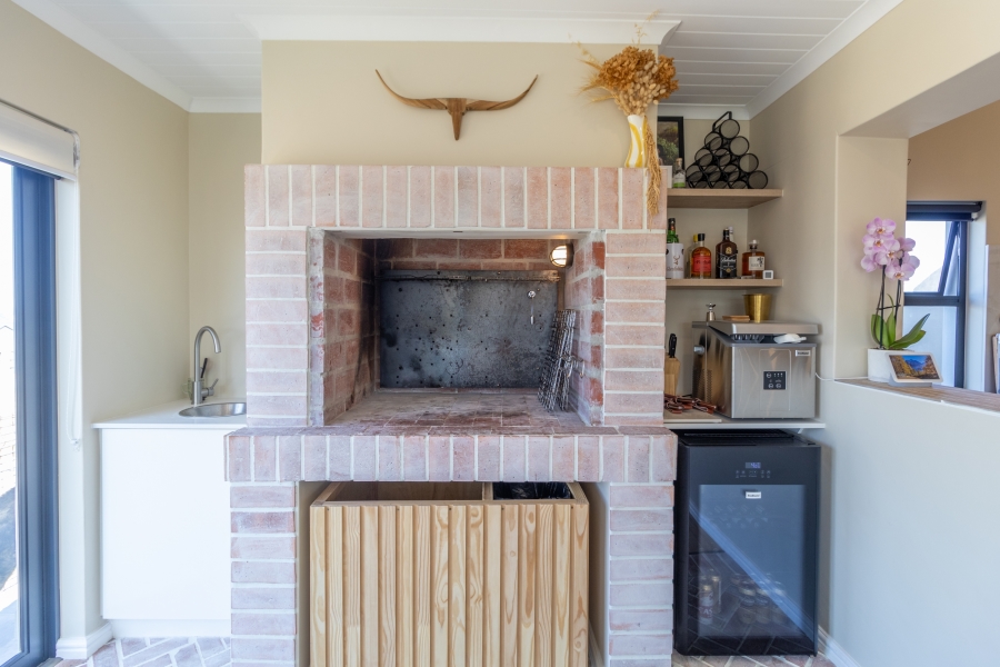 3 Bedroom Property for Sale in Aan de Wijnlanden Western Cape